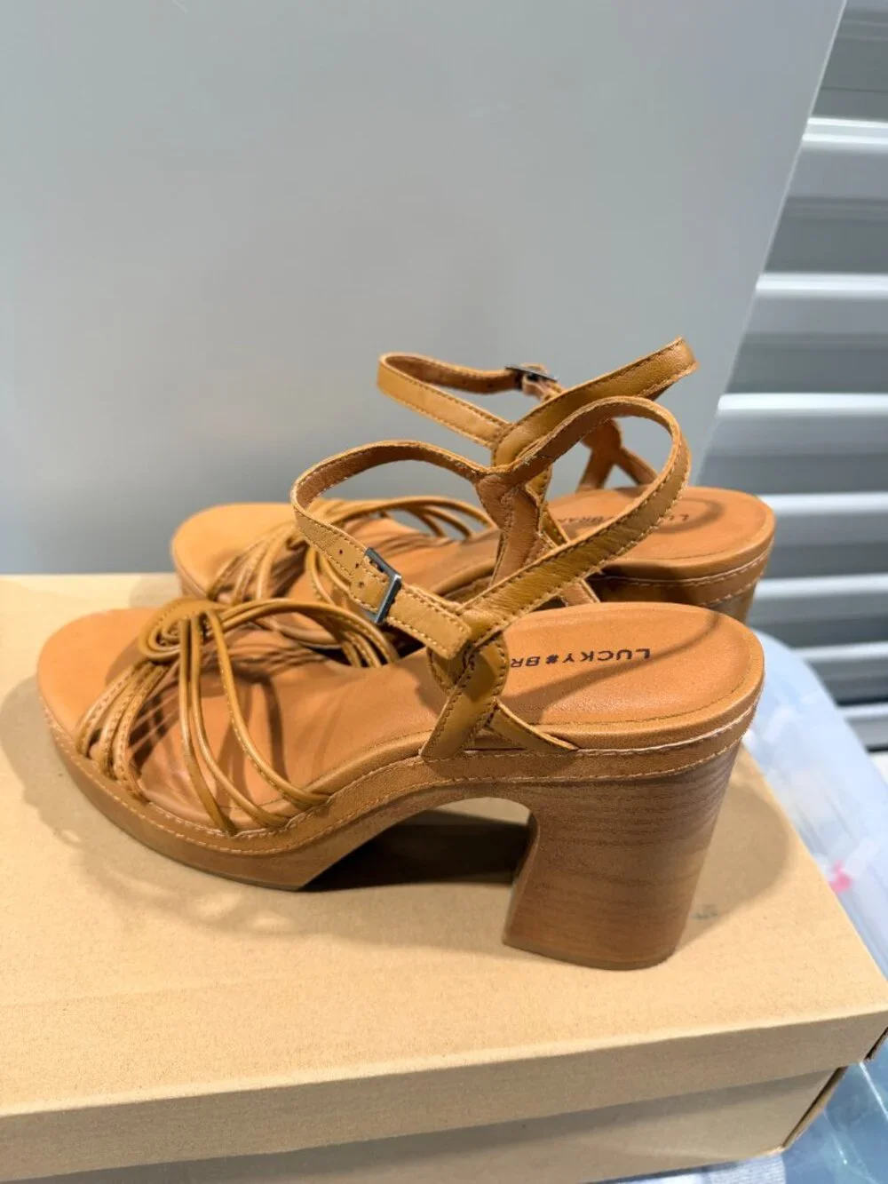 Lucky Brand Ismene Cognac Leather Strappy Platform Block Heel Sandals Size 9.5
